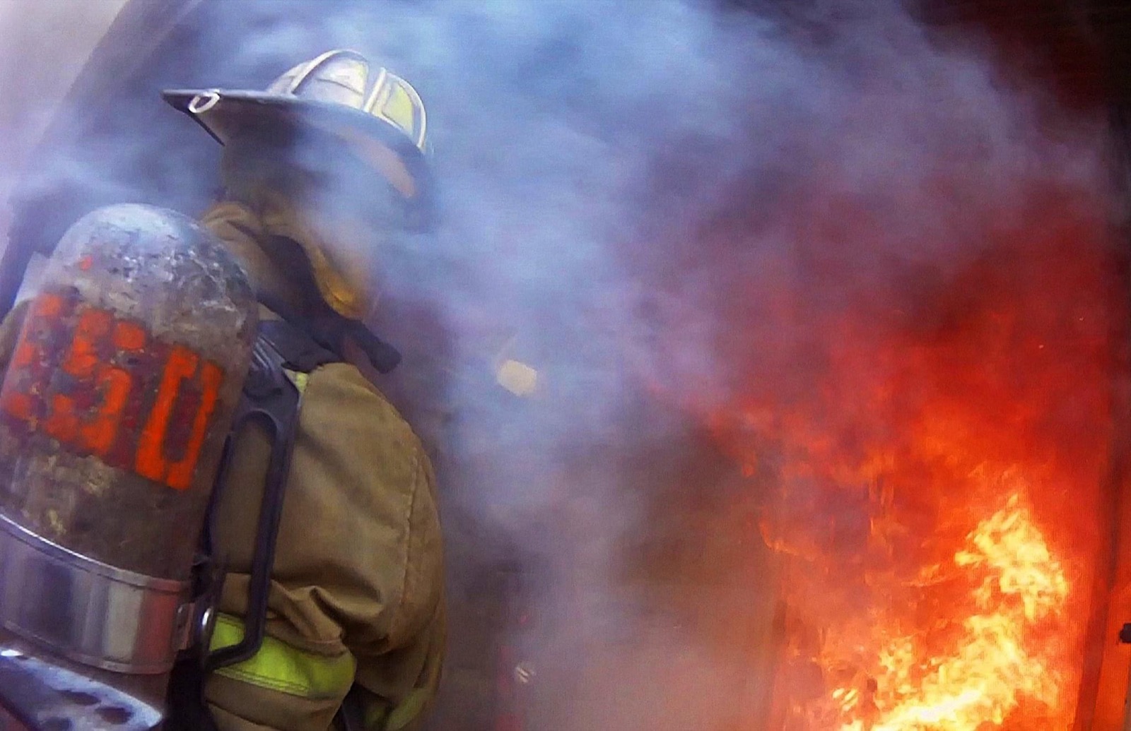 Detroit firefighter in heavy smoke and flames filmed for BURN